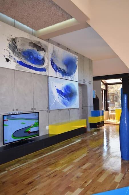 Art Penthouse Apartment Burgas Bagian luar foto